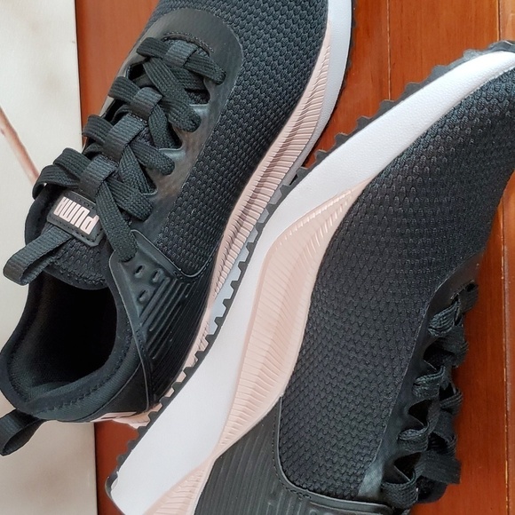 Puma PC Runner - 8.5 - Picture 3 of 9